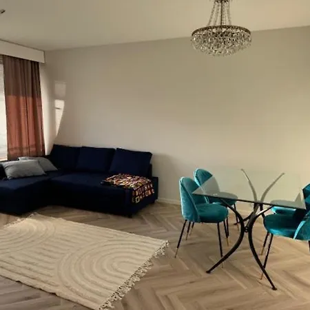 Pihlajisto 2 - 7th Floor With A Great View, Free Parking Appartement Helsinki